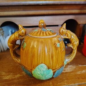 Vintage Majolica Japan Lidded Pottery Dish